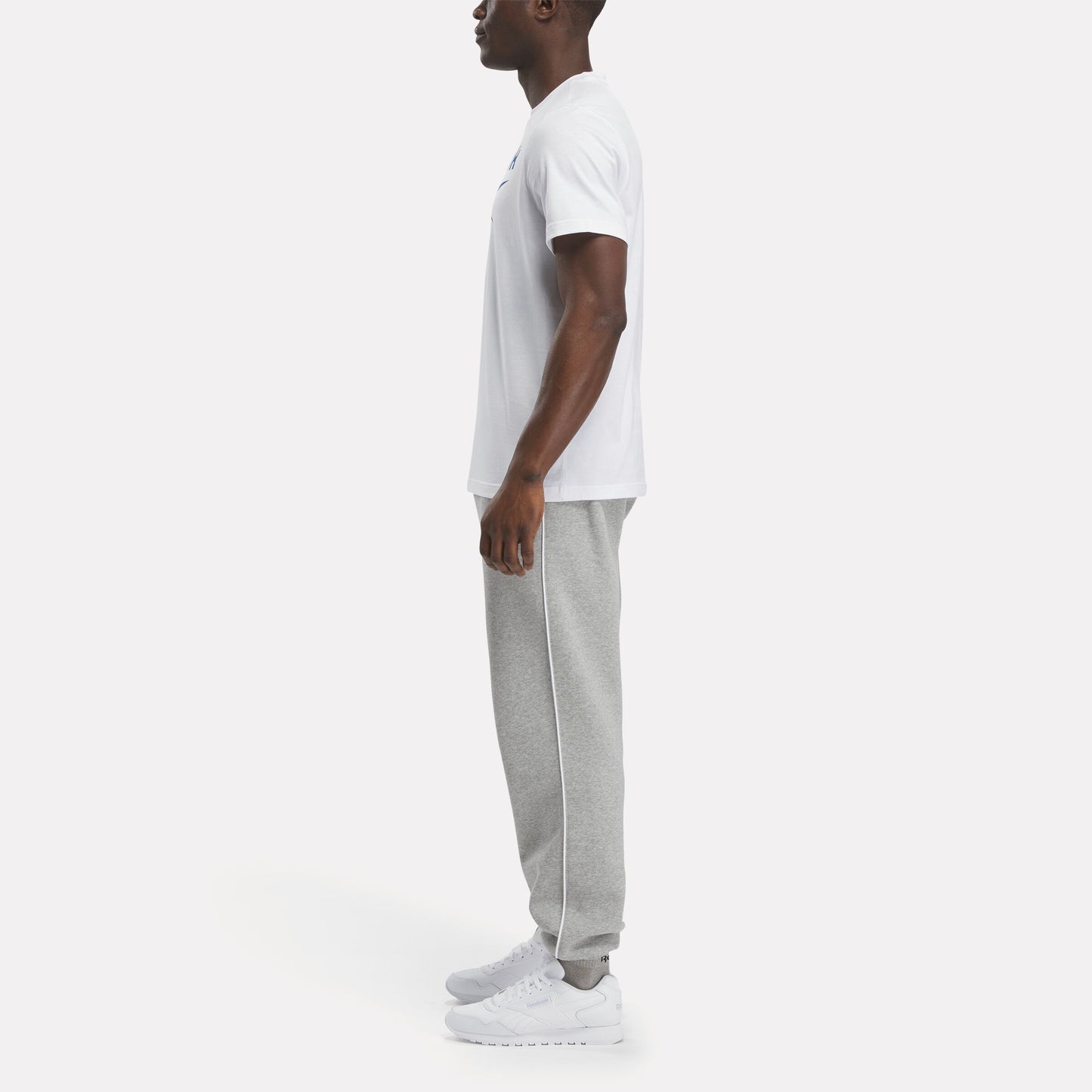 16-451578_1