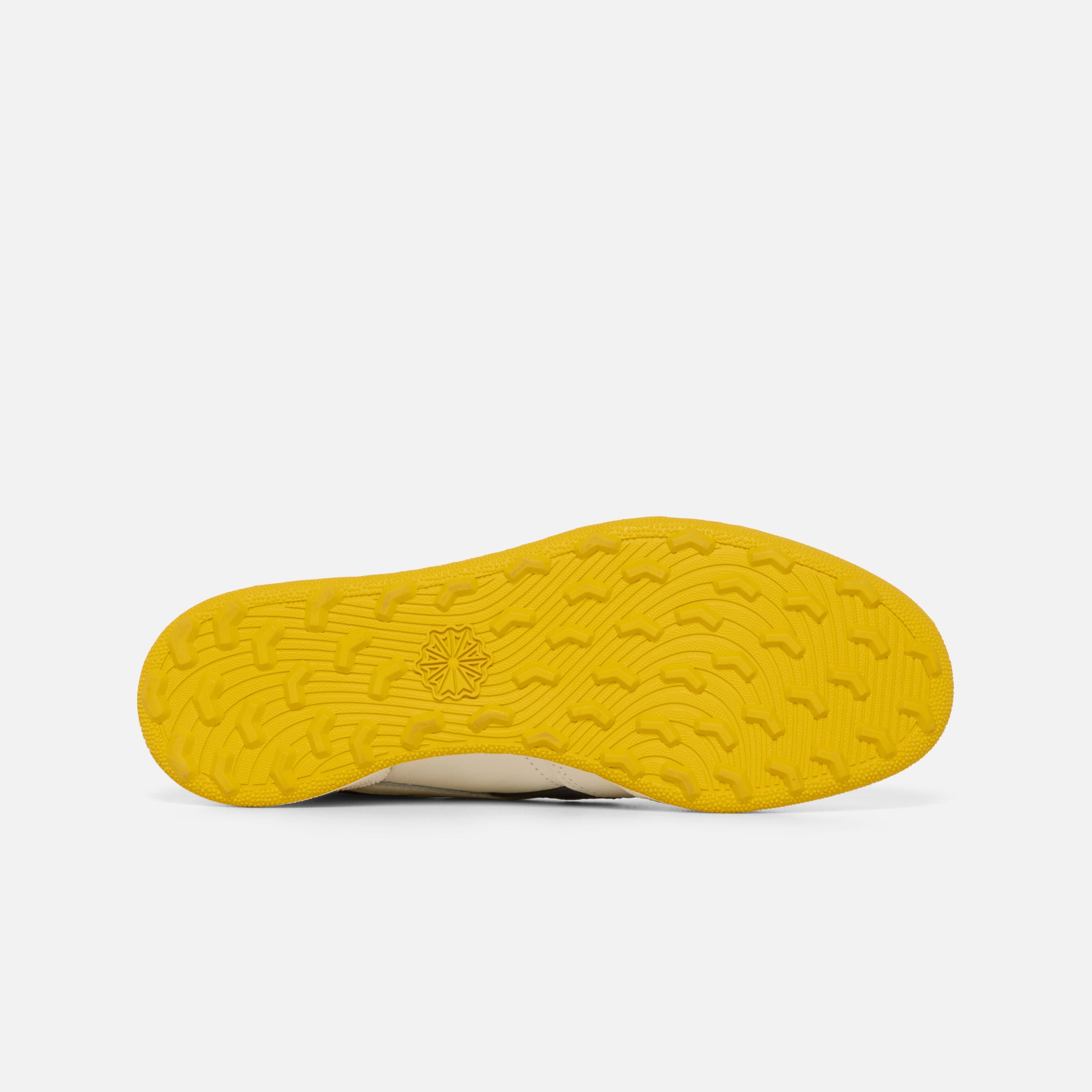Club C Golf Revenge Men's Chalk/Vector Nvy/Athletic Gold