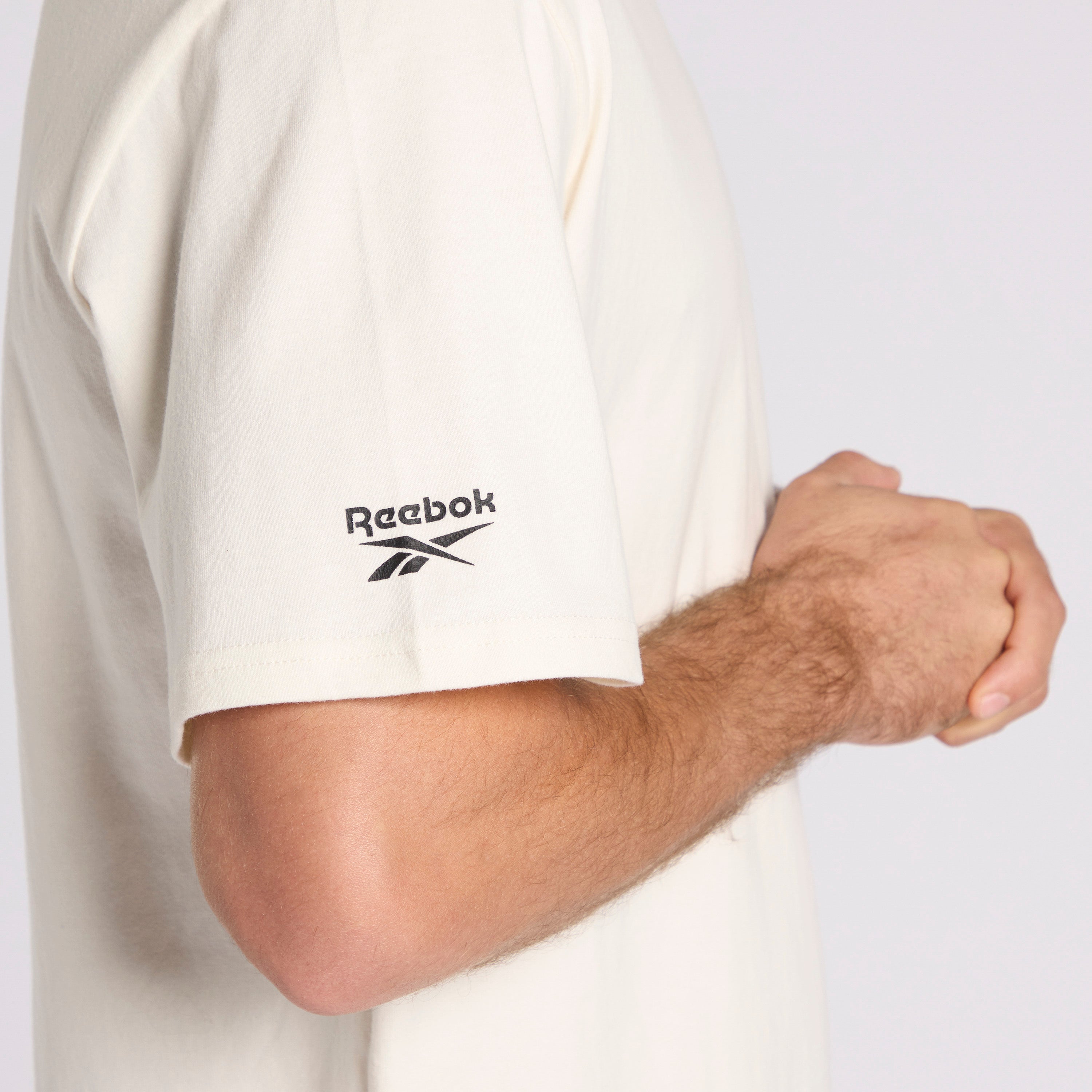Reebok R Logo Tee Chalk Reebok R Logo Tee Chalk