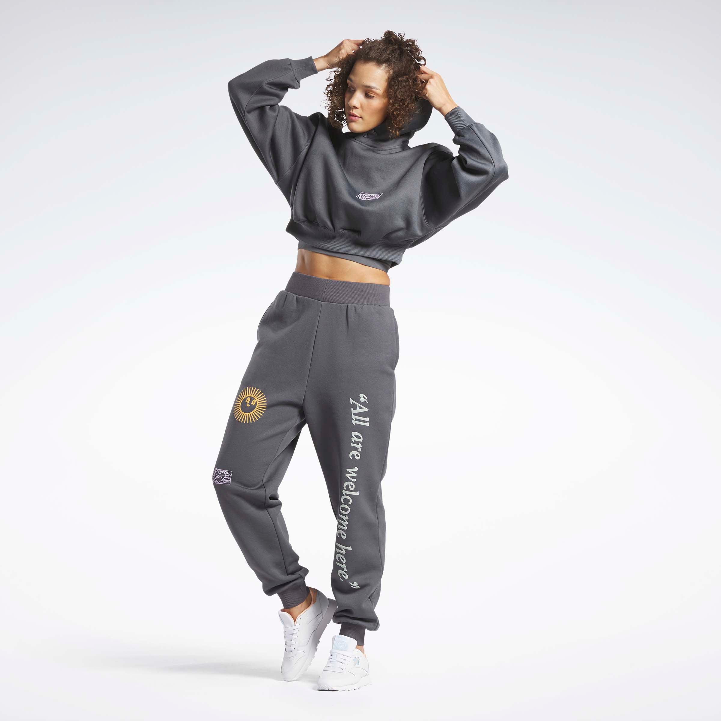 Graphic 2025 joggers womens