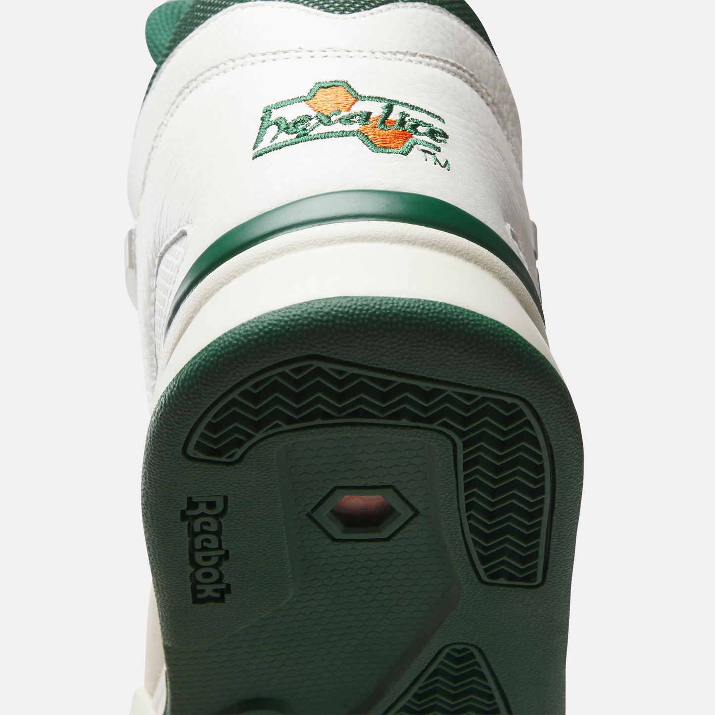 Pump Omni Zone Ii Chalk/Darkgreen/Paperwhite