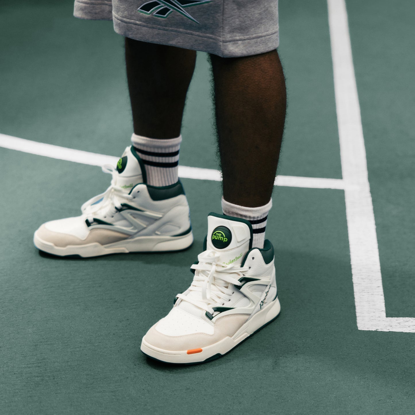 Pump Omni Zone Ii Chalk/Darkgreen/Paperwhite