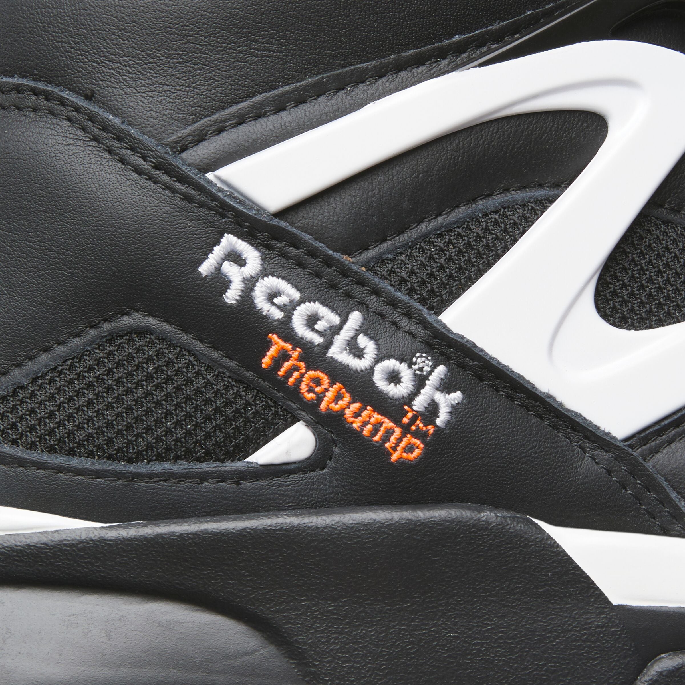 Pump Omni Zone Ii Black/White/Wild Orange