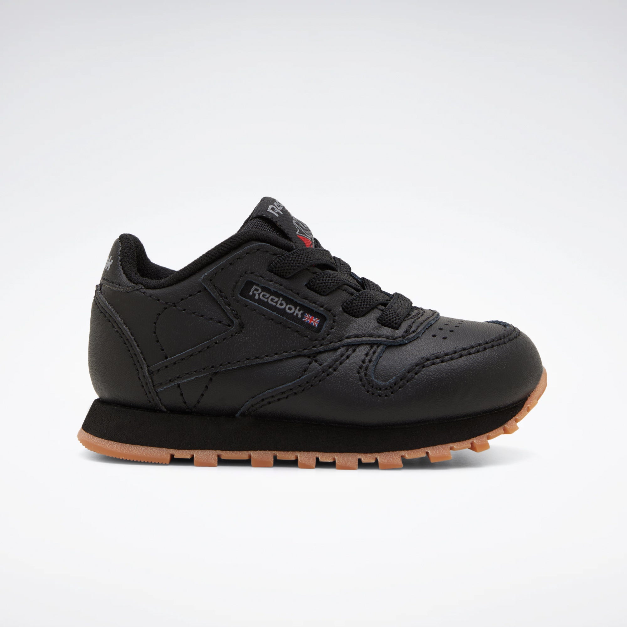 All black 2025 reebok classics