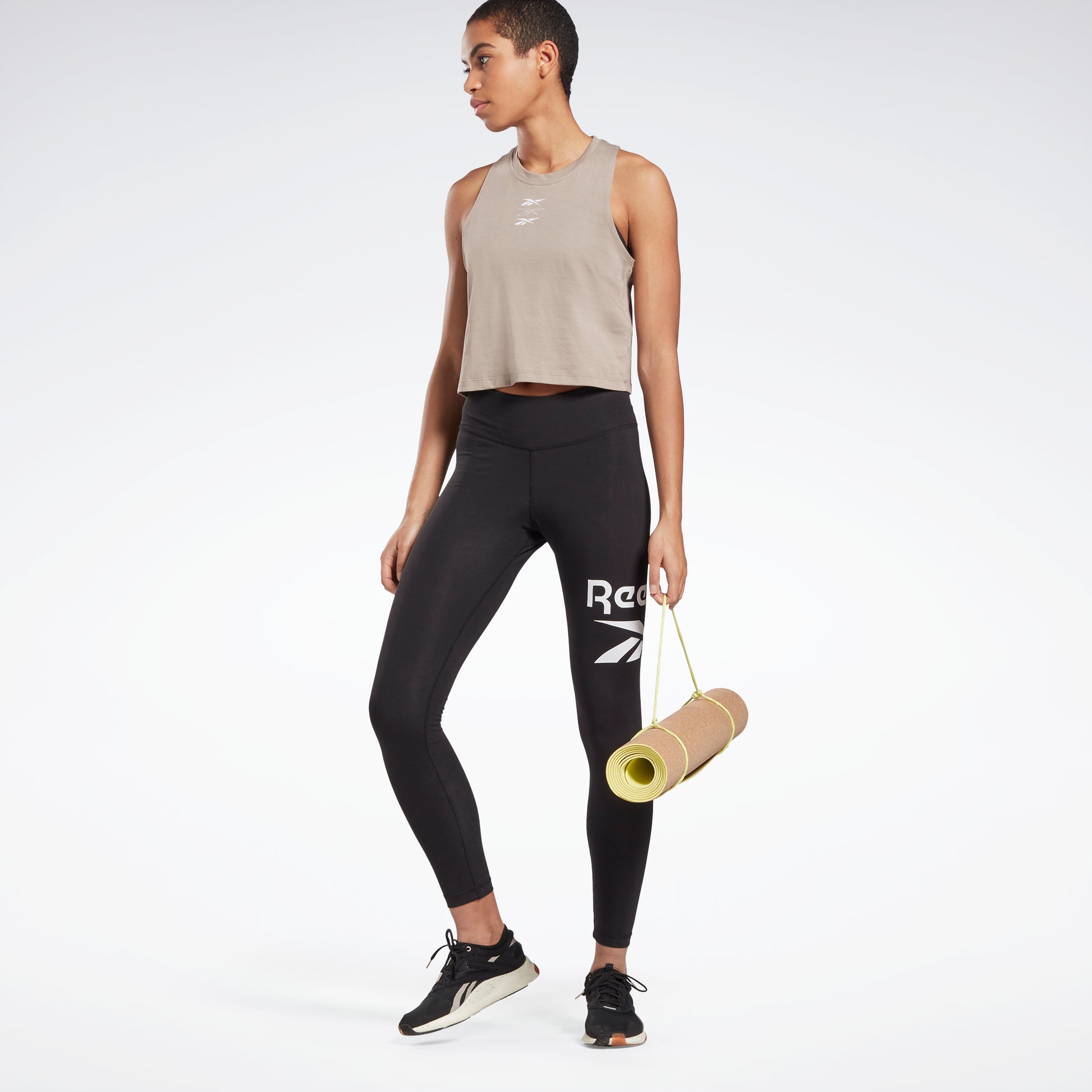 BN] Reebok Identity Logo Leggings, Women's Fashion, Activewear on Carousell