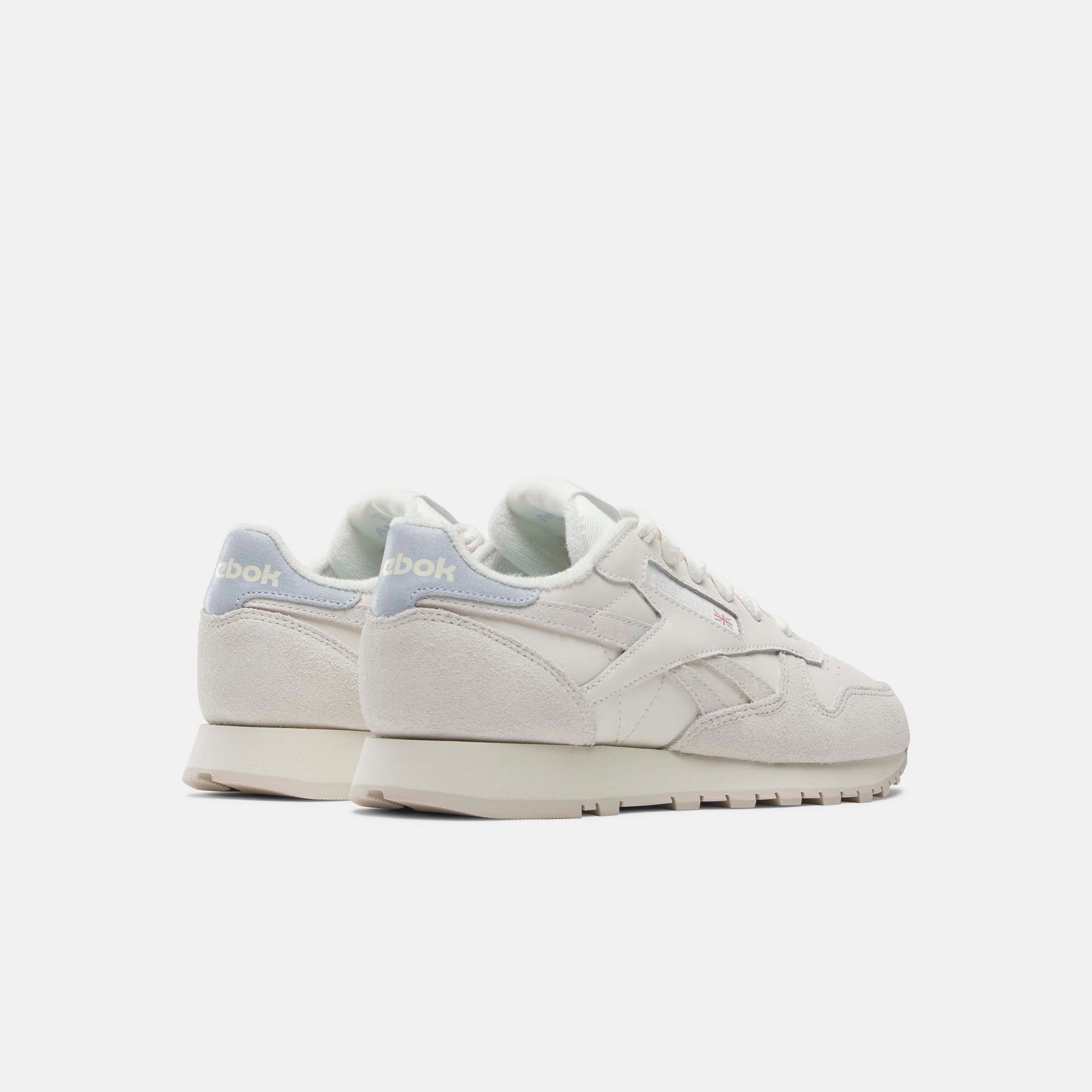 Women's reebok classic leather casual clearance shoes