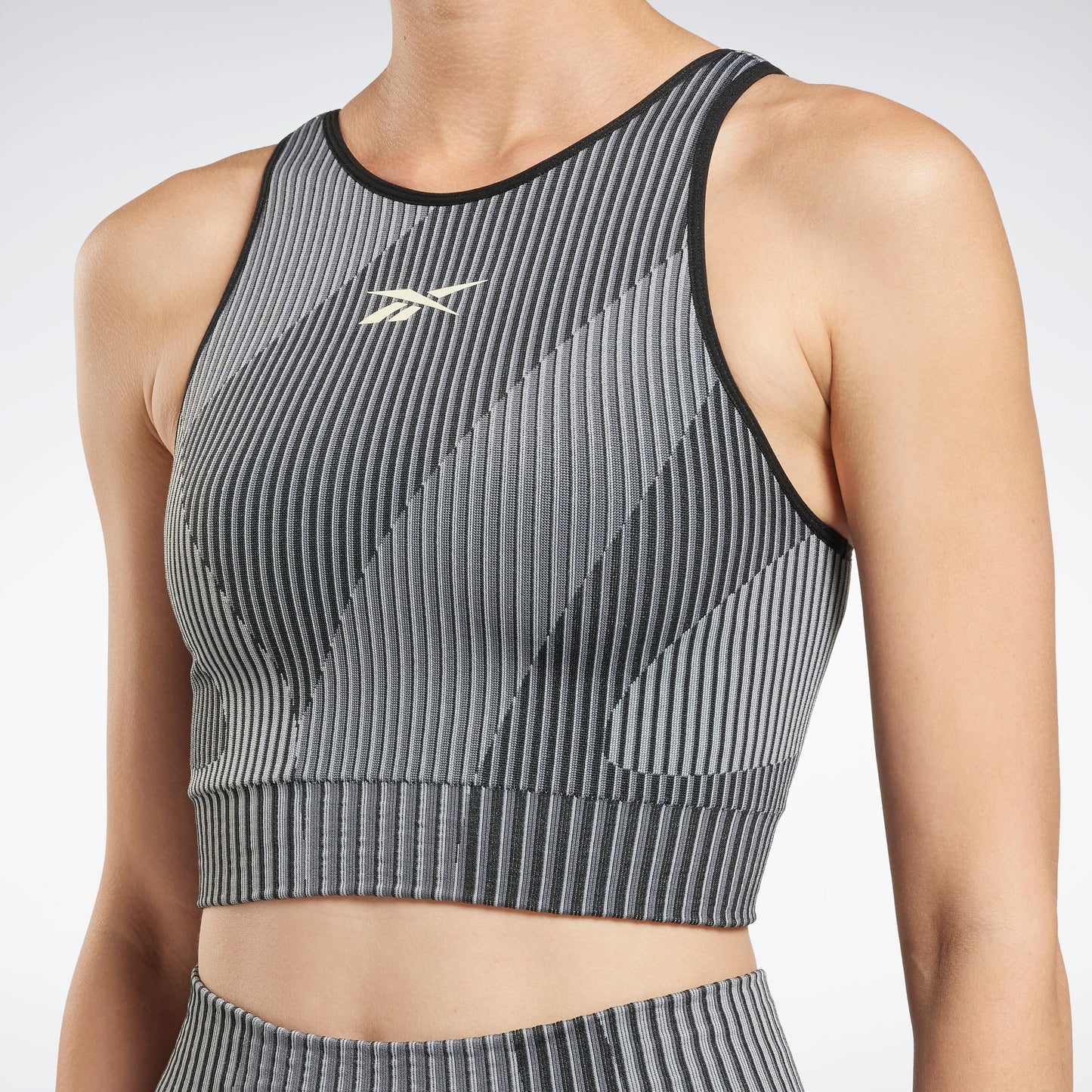 United By Fitness Myoknit Seamless Top Black