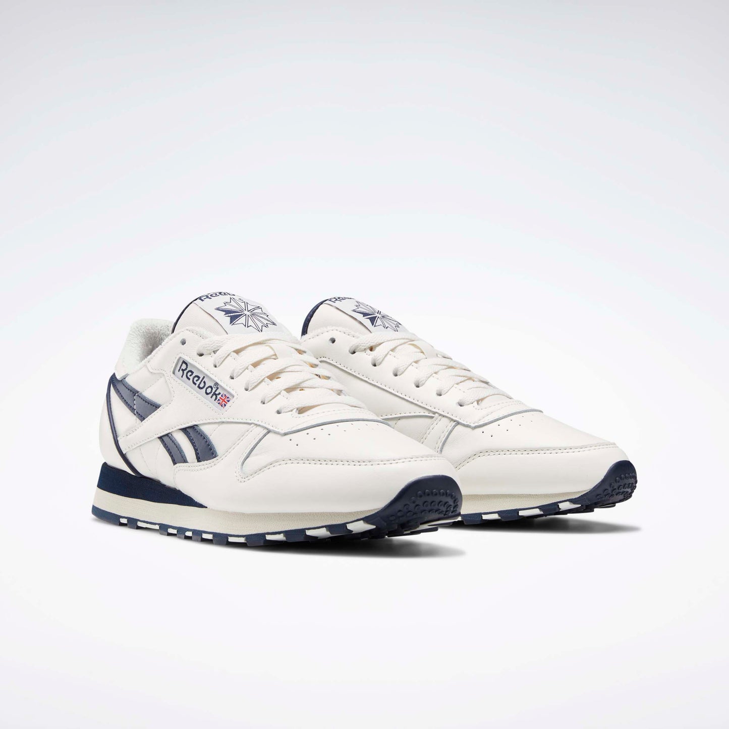 Classic Leather 1983 Vintage Shoes Chalk/Vector Navy/Alabaster