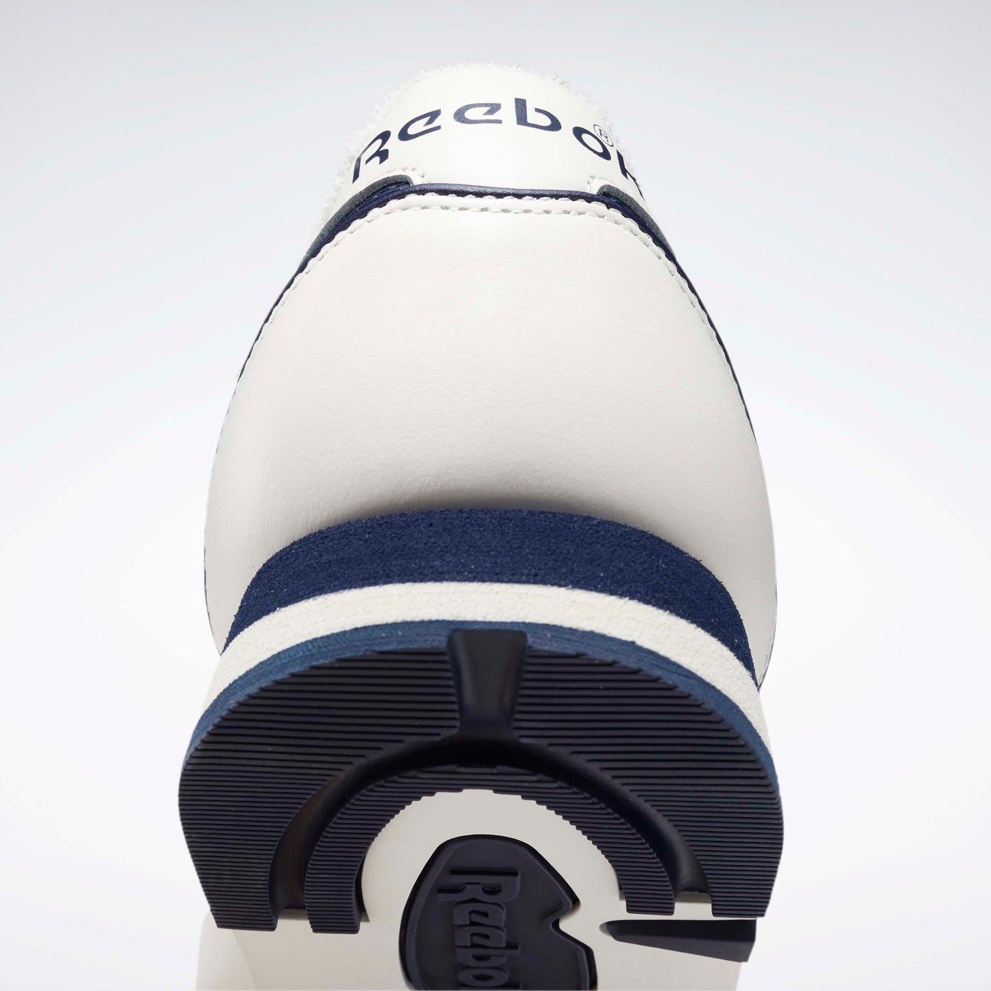 Classic Leather 1983 Vintage Shoes Chalk/Vector Navy/Alabaster