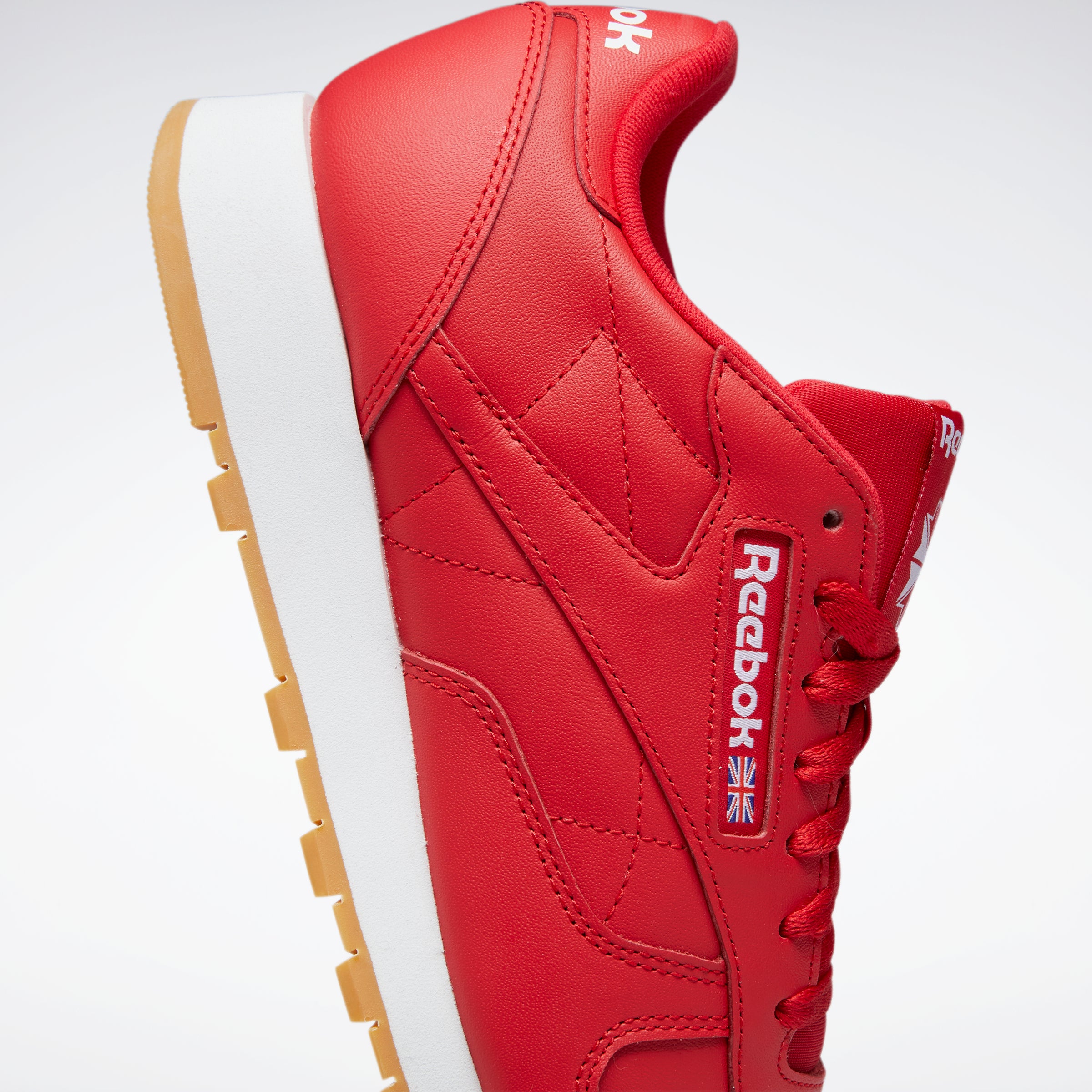 Womens red clearance reebok shoes