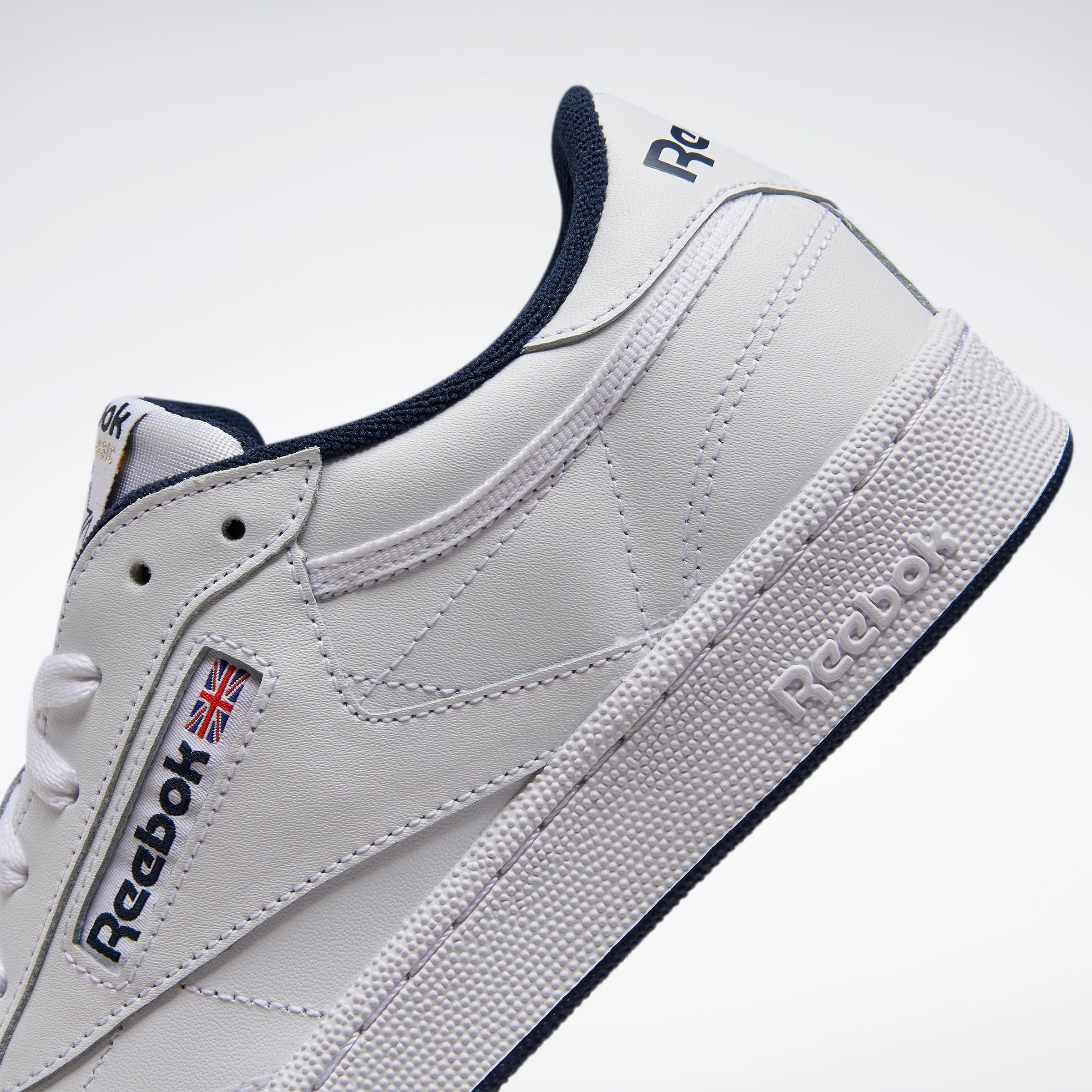 Reebok club c sale white navy