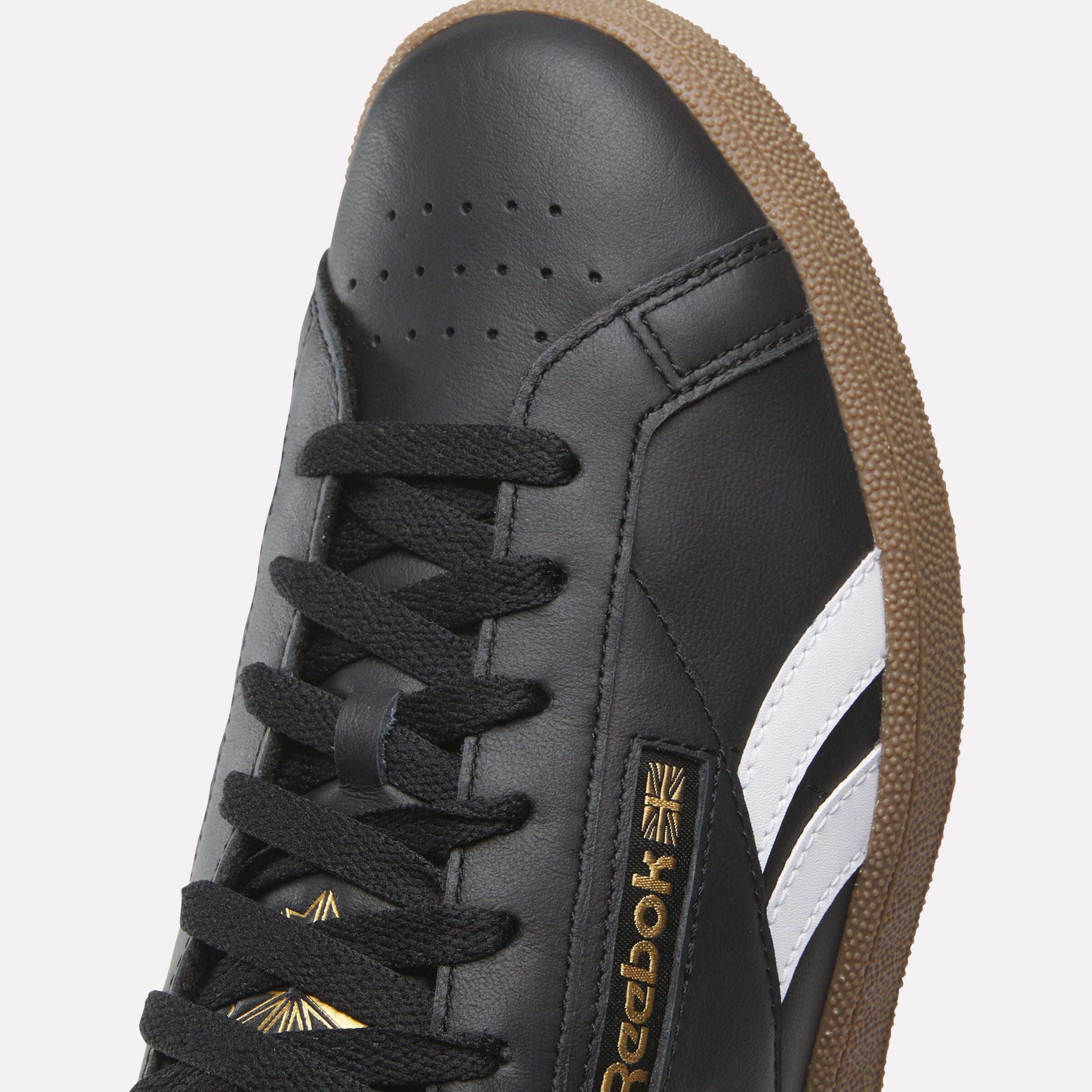 Reebok classic black white gum hotsell